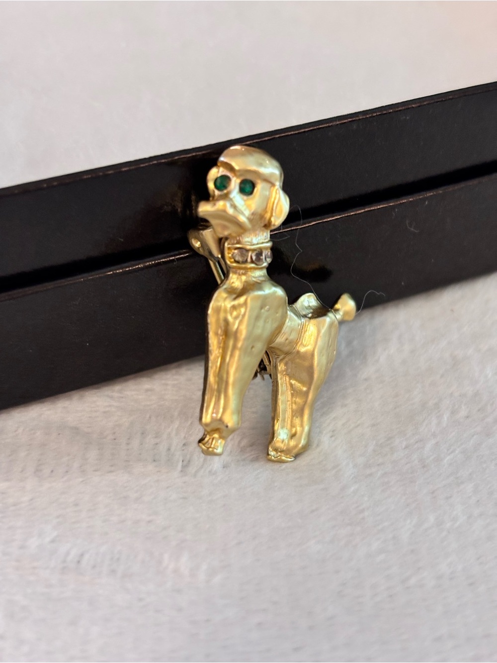 Vintage Gold Tone Poodle Brooch Green Rhinestone Eyes & Rhinestone Collar